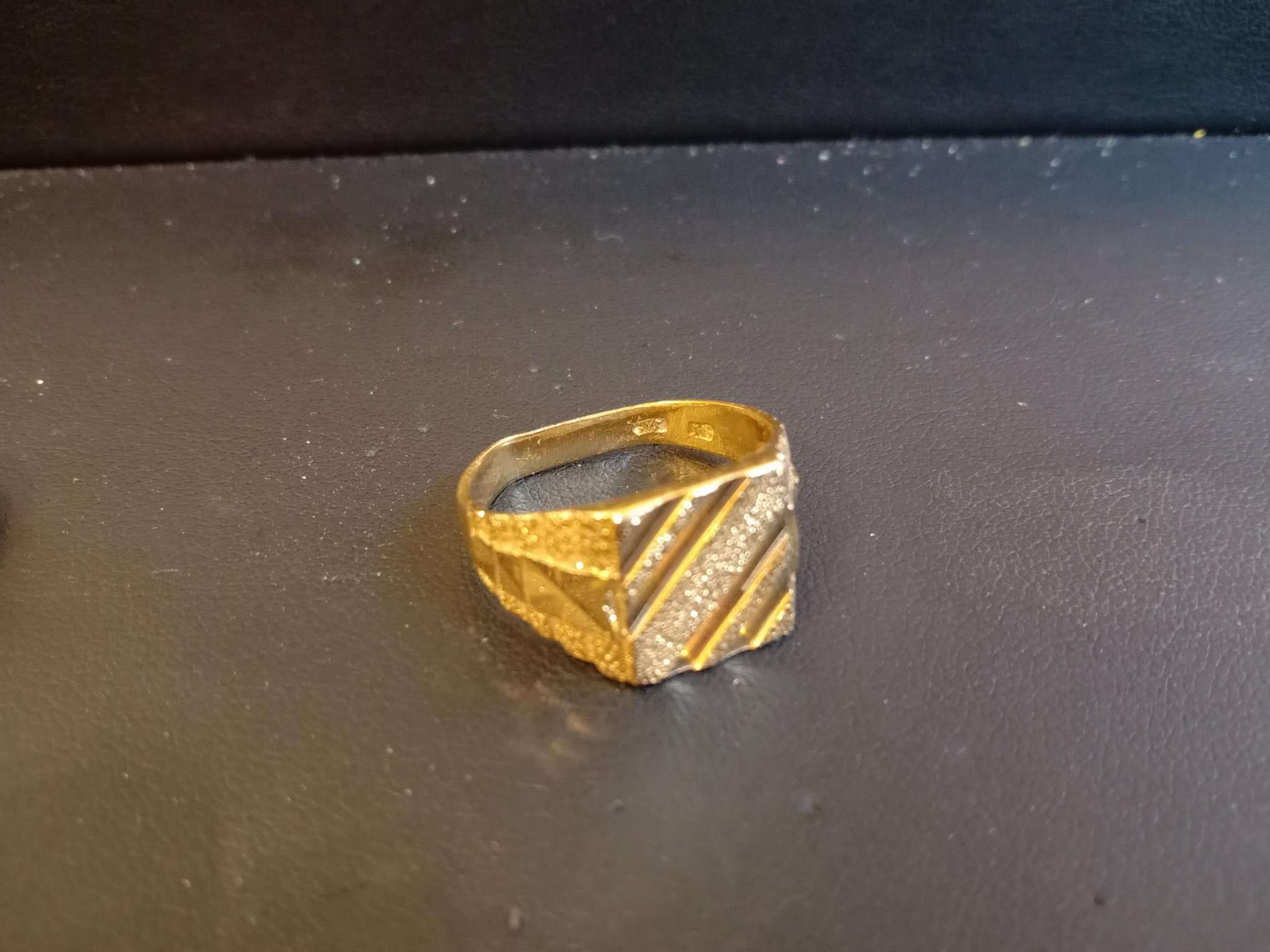 K22 Gold